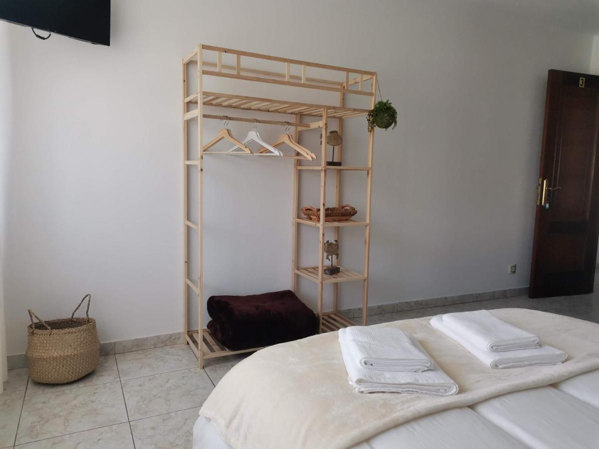 Habitaciones Rocio, Xavina - Costa Da Morte Camarinas Exterior photo